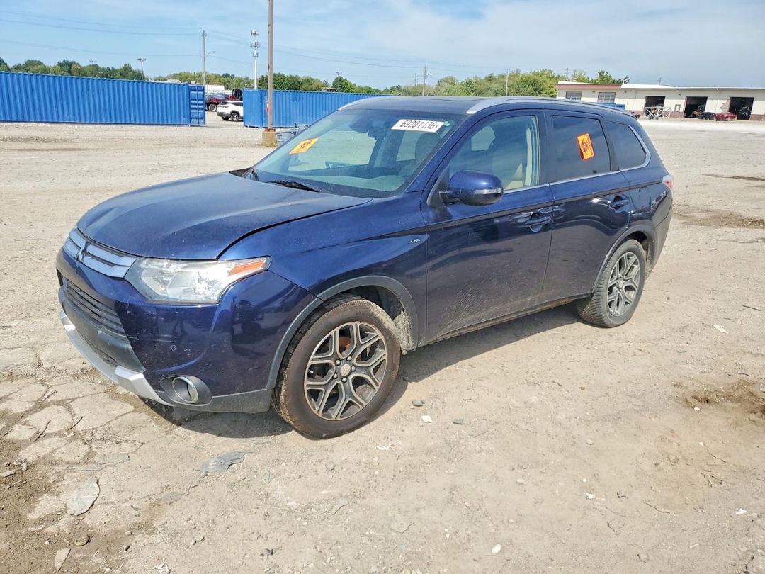 Vista de 2015 MITSUBISHI OUTLANDER GT, ángulo 1