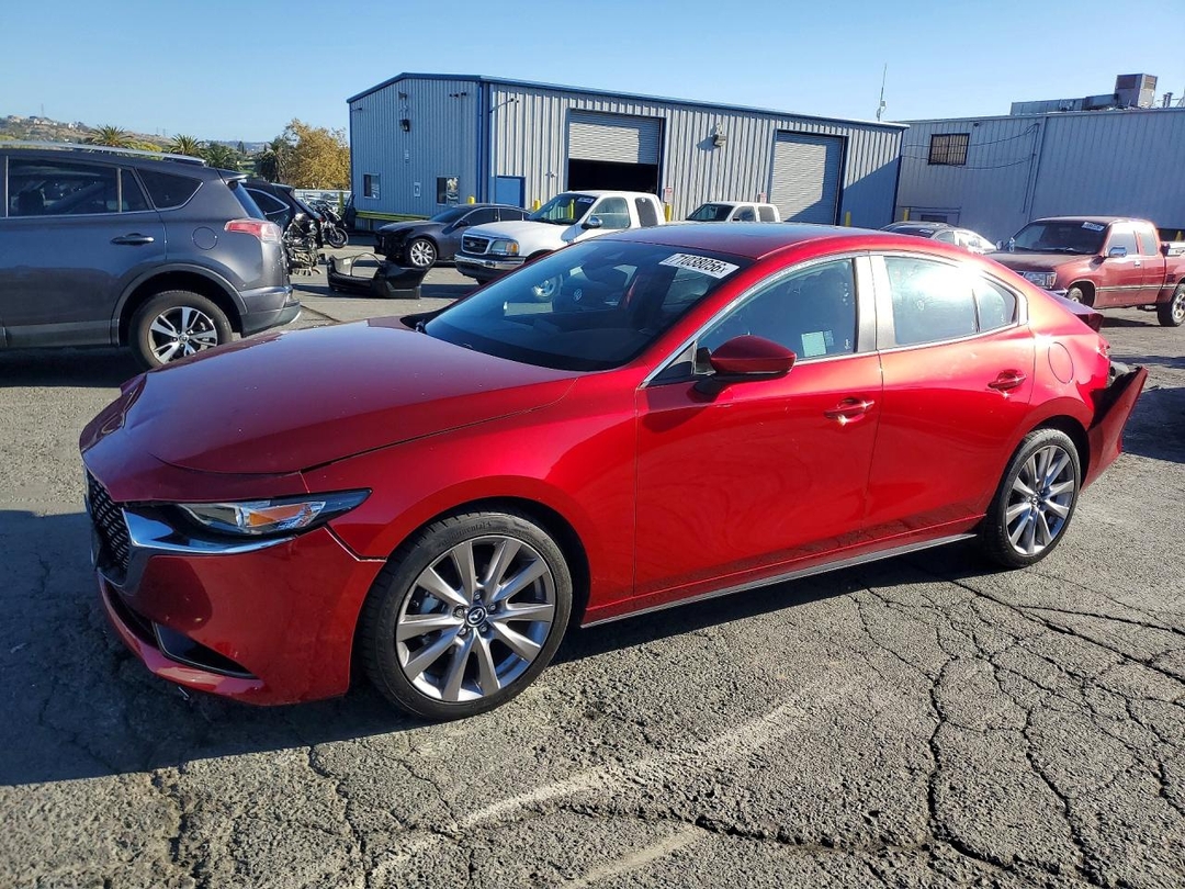 منظر 2022 MAZDA 3 PREFERRED، زاوية 1
