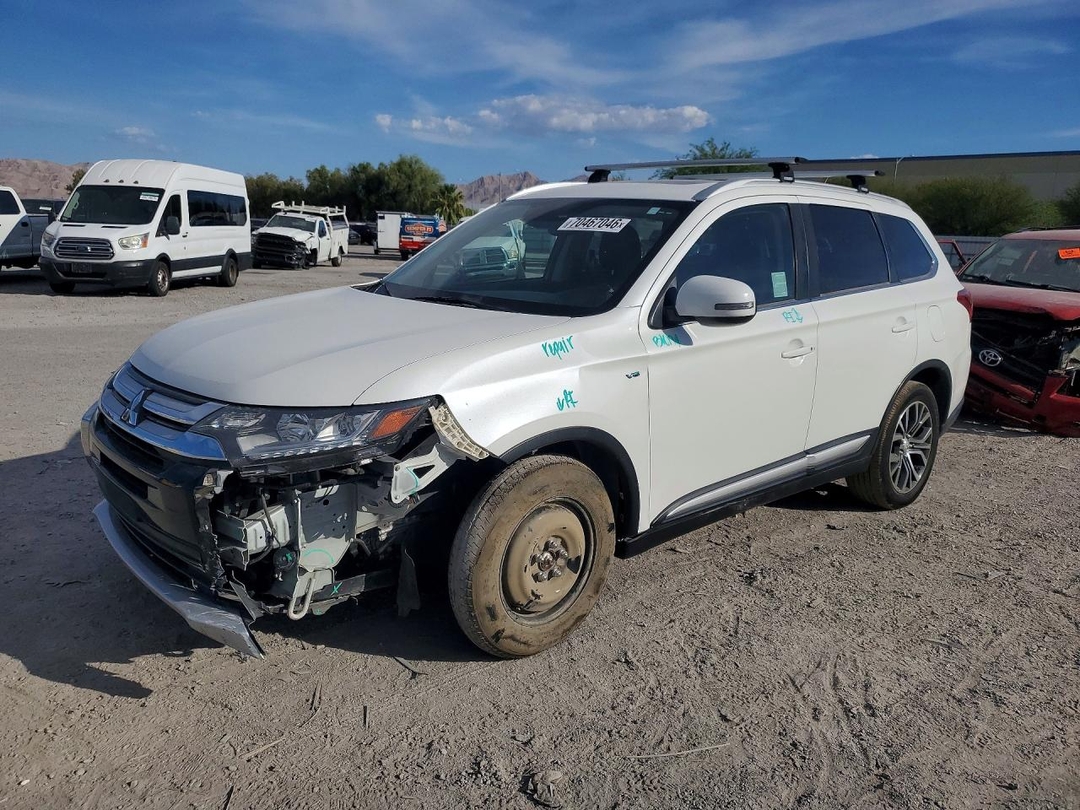 منظر 2016 MITSUBISHI OUTLANDER GT، زاوية 1