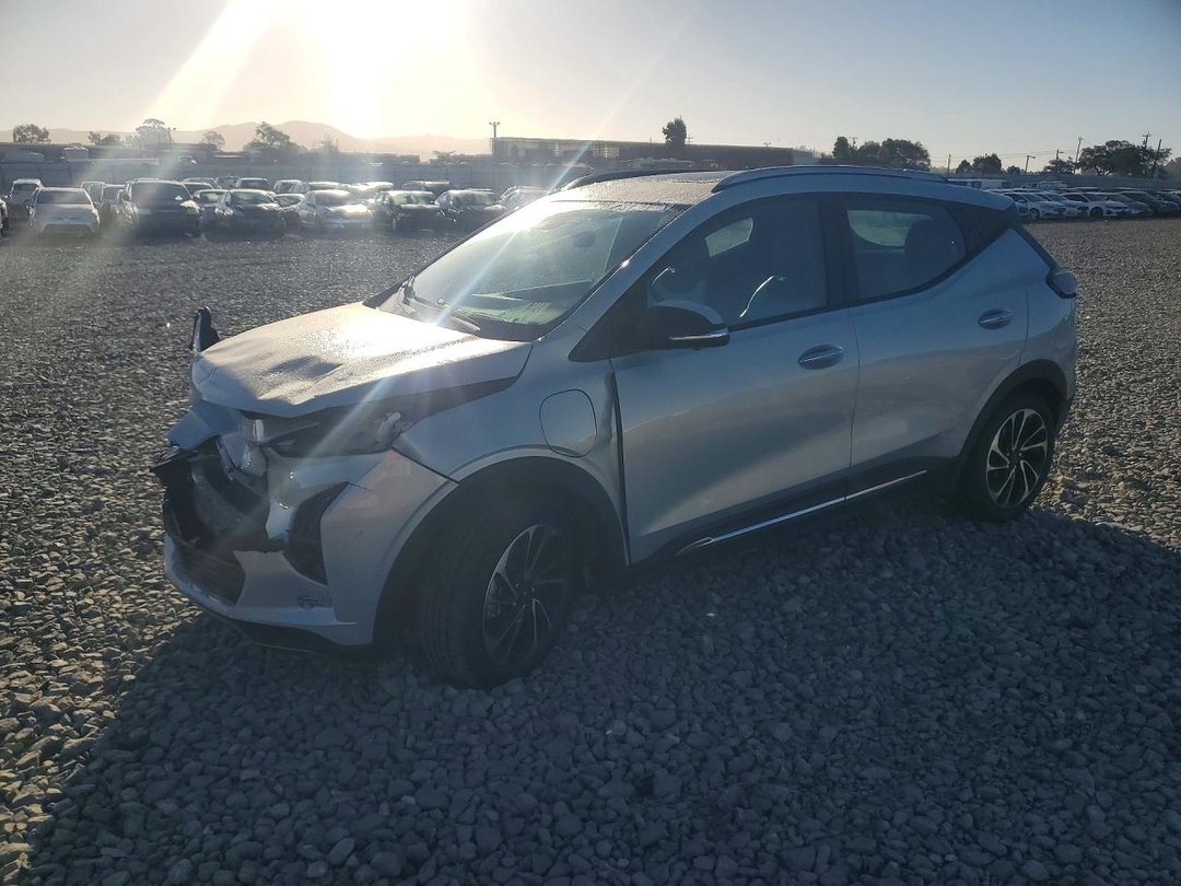 Вид 2022 CHEVROLET BOLT EUV PREMIER, угол 1