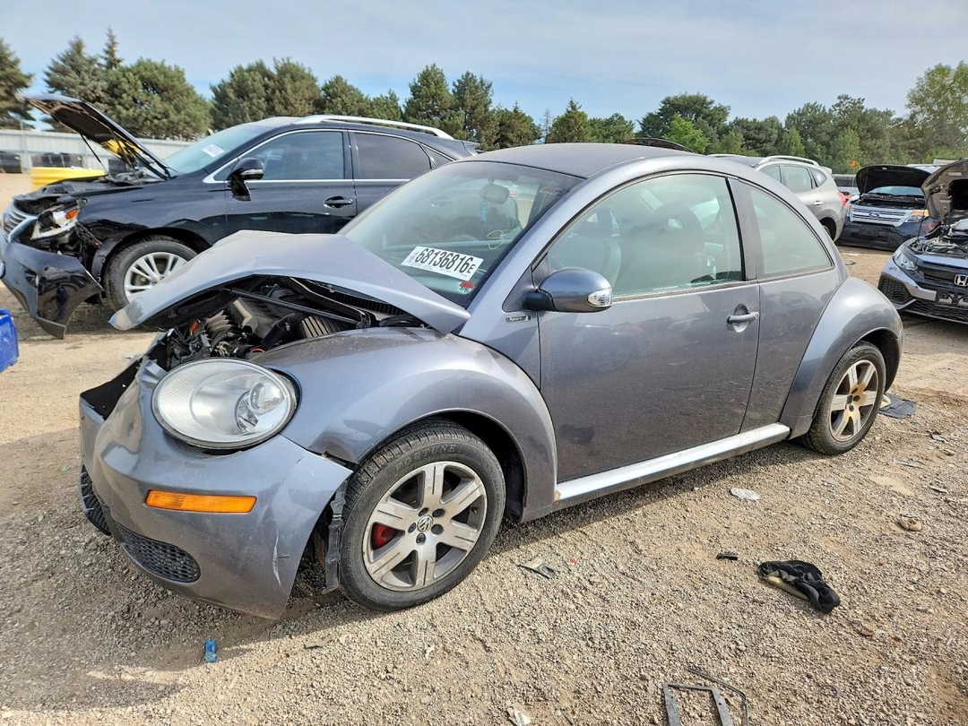 منظر 2006 VOLKSWAGEN NEW BEETLE 2.5L، زاوية 1