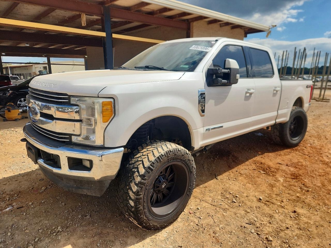 Vista de 2017 FORD F250 SUPER DUTY, ángulo 1