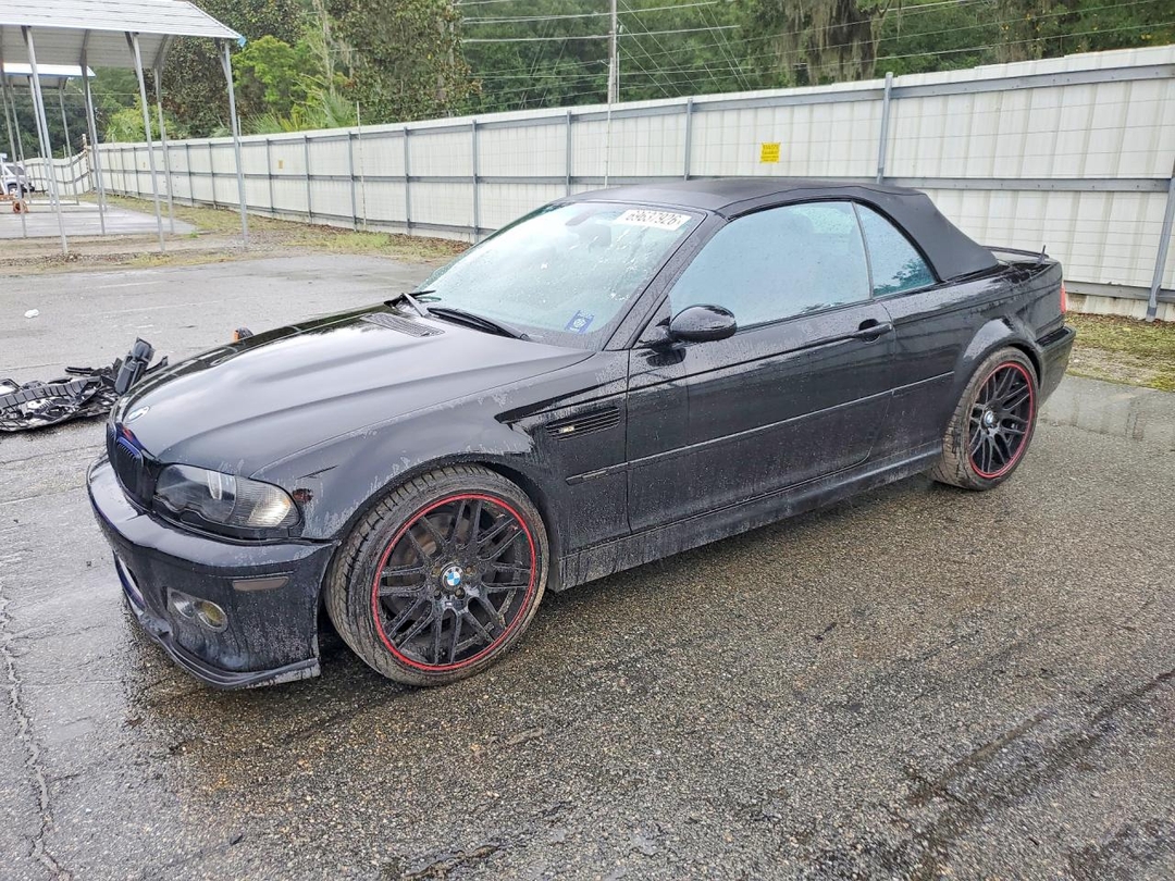 Vue de 2005 BMW M3, angle 1