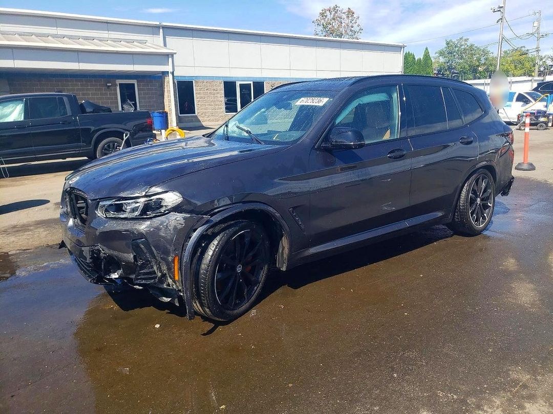 منظر 2022 BMW X3 M40I، زاوية 1