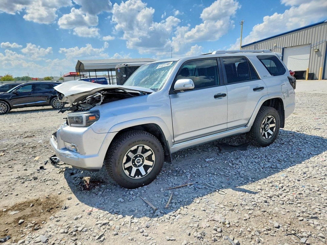منظر 2011 TOYOTA 4RUNNER SR5، زاوية 1