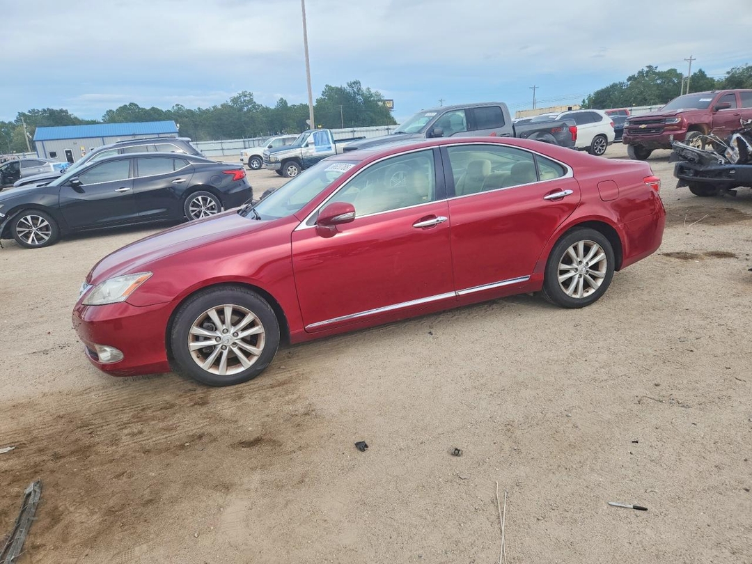 Вид 2010 LEXUS ES 350, угол 1
