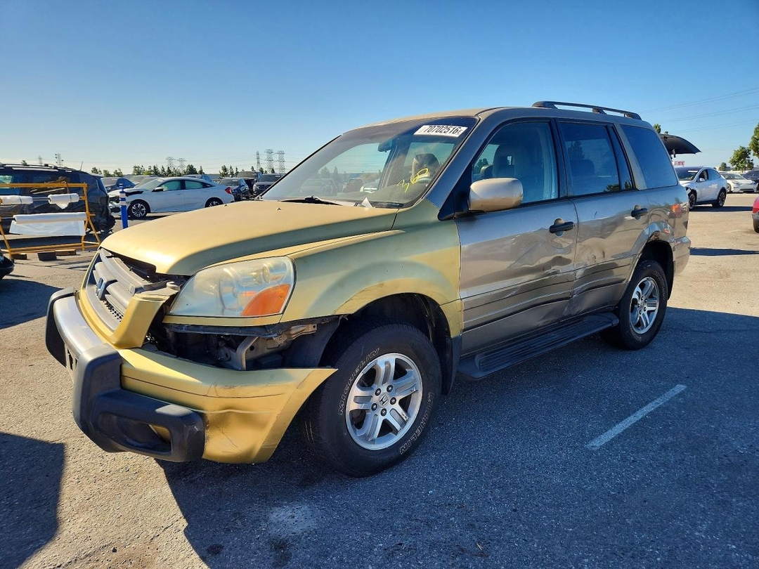 Vue de 2003 HONDA PILOT EXL, angle 1