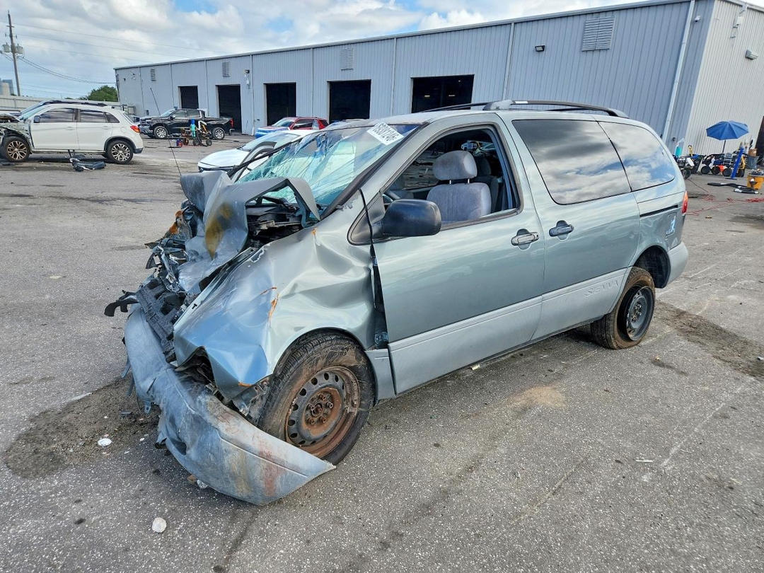 منظر 2000 TOYOTA SIENNA LE، زاوية 1