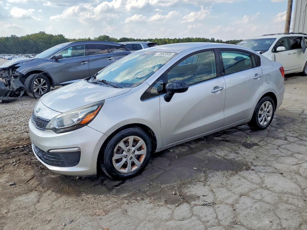 Vista de 2016 KIA RIO LX, ángulo 1