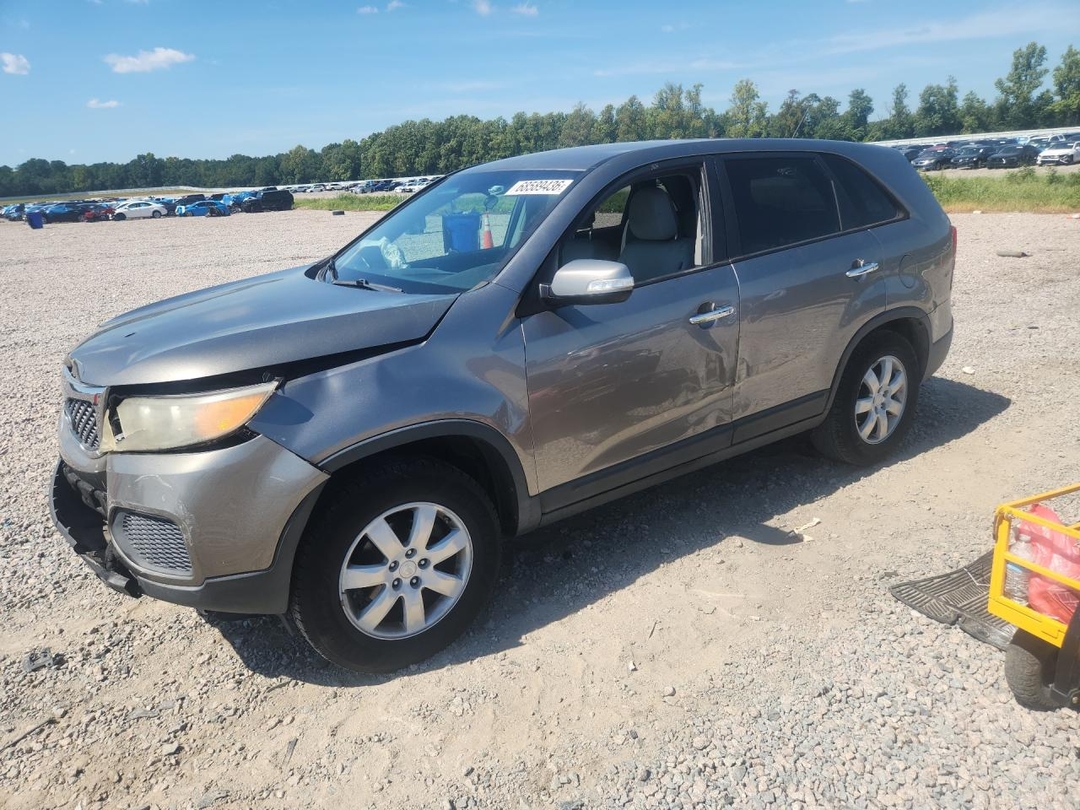 Vue de 2011 KIA SORENTO LX, angle 1