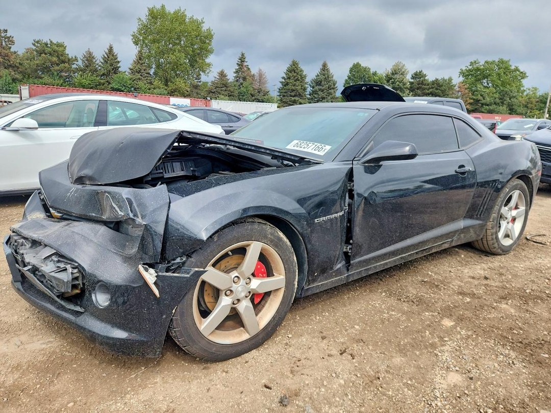 Vista de 2015 CHEVROLET CAMARO LT, ángulo 1