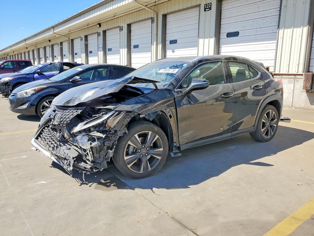 Vista de 2021 LEXUS UX 200, ángulo 1