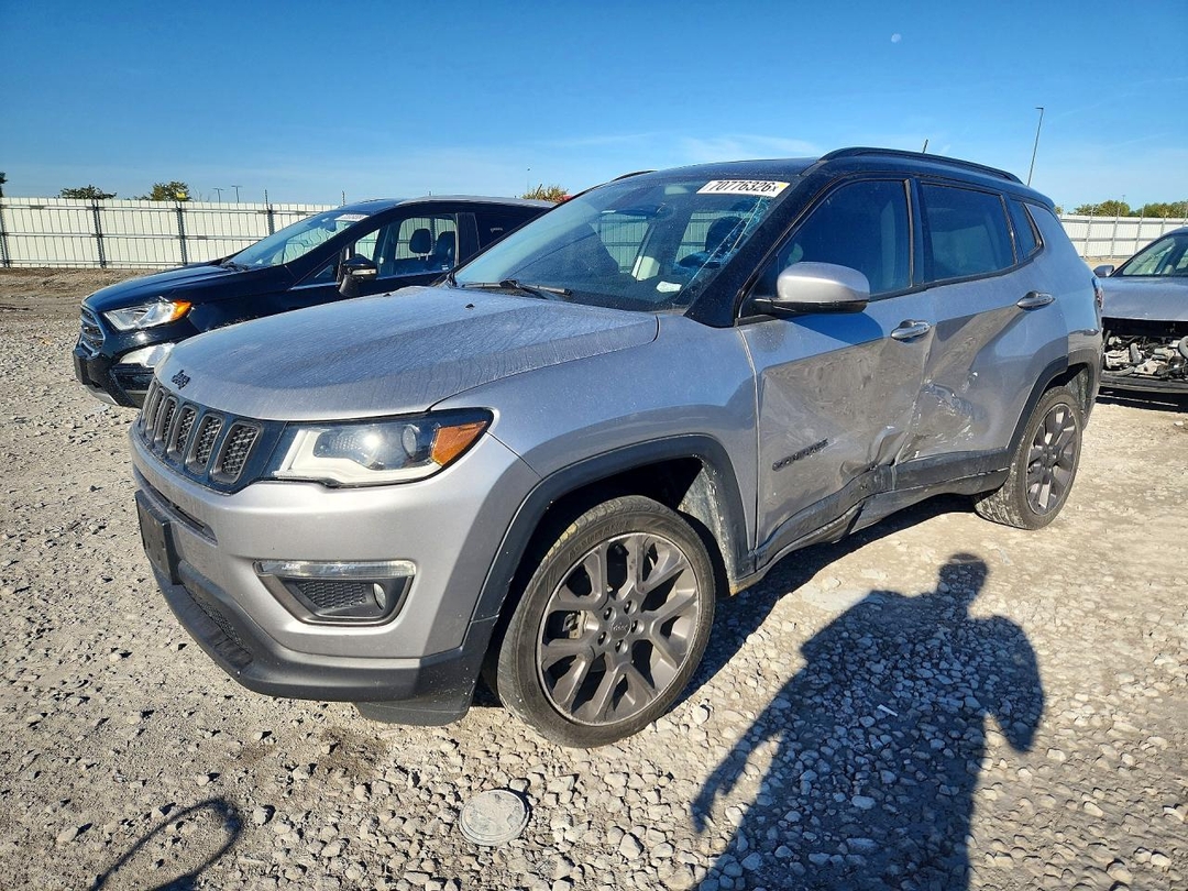 Vue de 2019 JEEP COMPASS LIMITED, angle 1