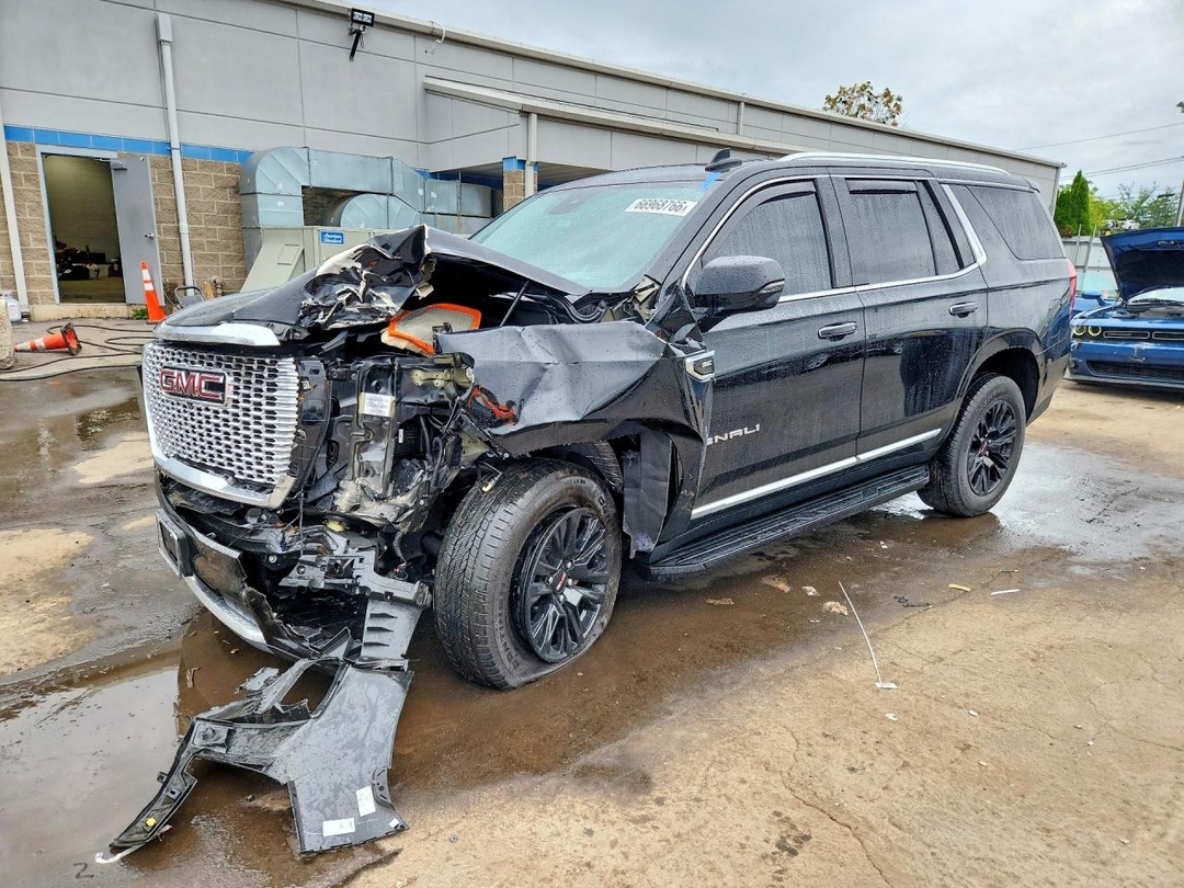 Vue de 2024 GMC YUKON DENALI, angle 1