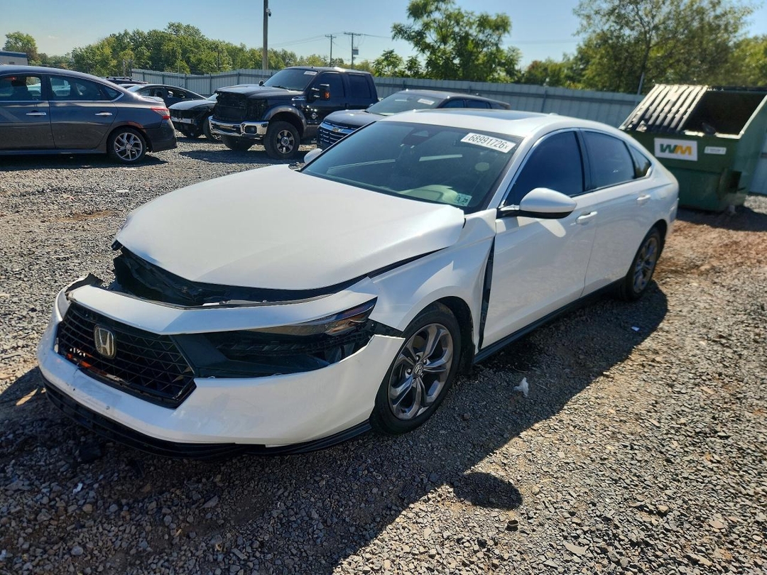Вид 2024 HONDA ACCORD EX, угол 1