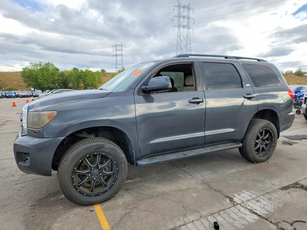 Vue de 2009 TOYOTA SEQUOIA SR5, angle 1