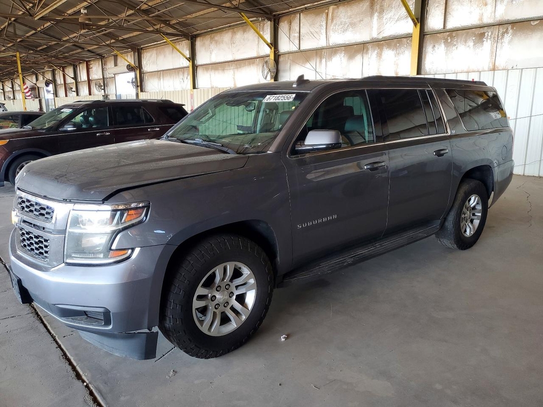 منظر 2019 CHEVROLET SUBURBAN K1500 LT، زاوية 1