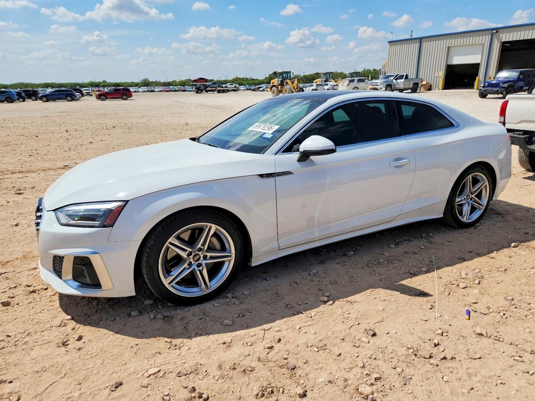 Вид 2022 AUDI A5 PREMIUM 45, угол 1