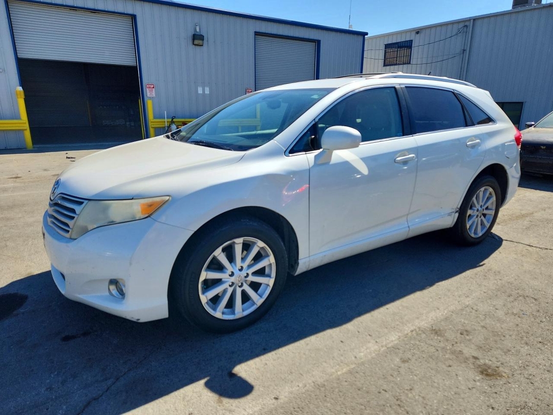 Вид 2009 TOYOTA VENZA FWD 4CYL, угол 1