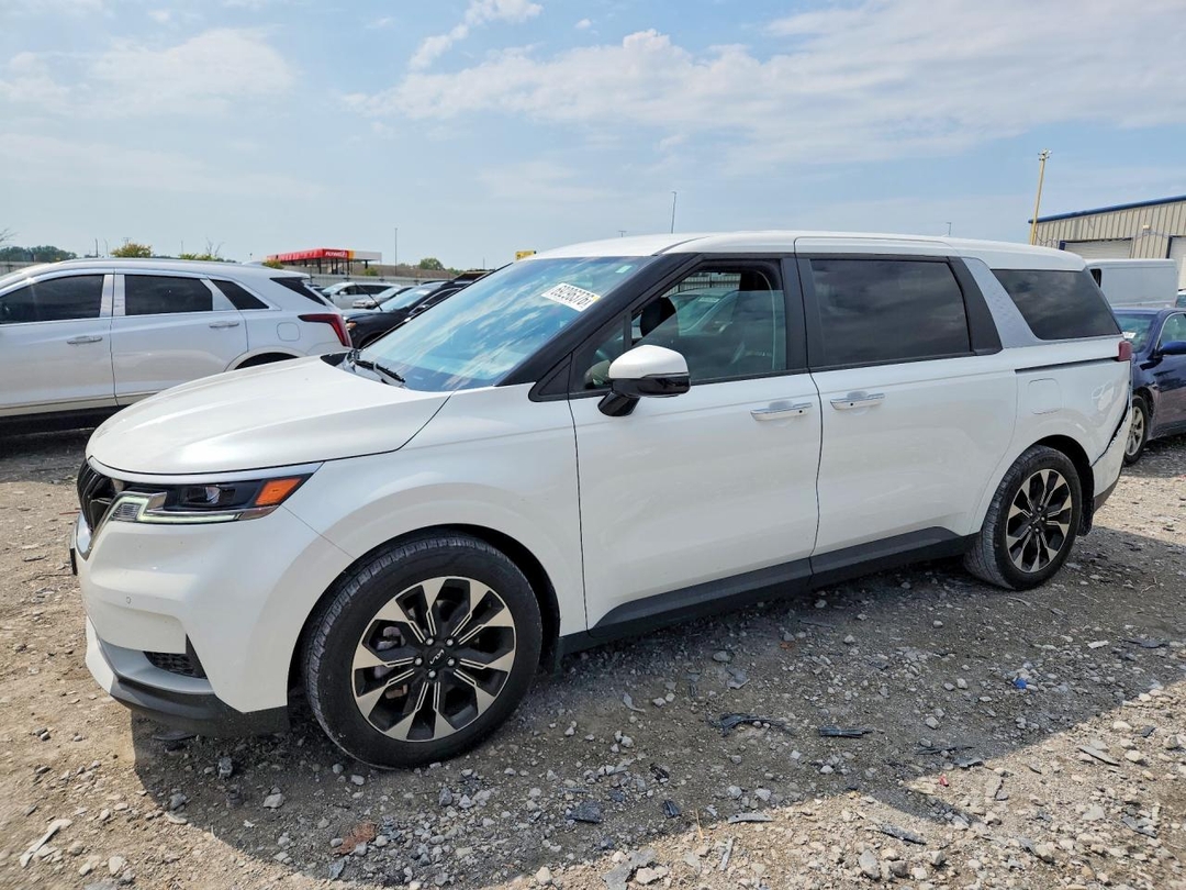 Vista de 2023 KIA CARNIVAL EX, ángulo 1