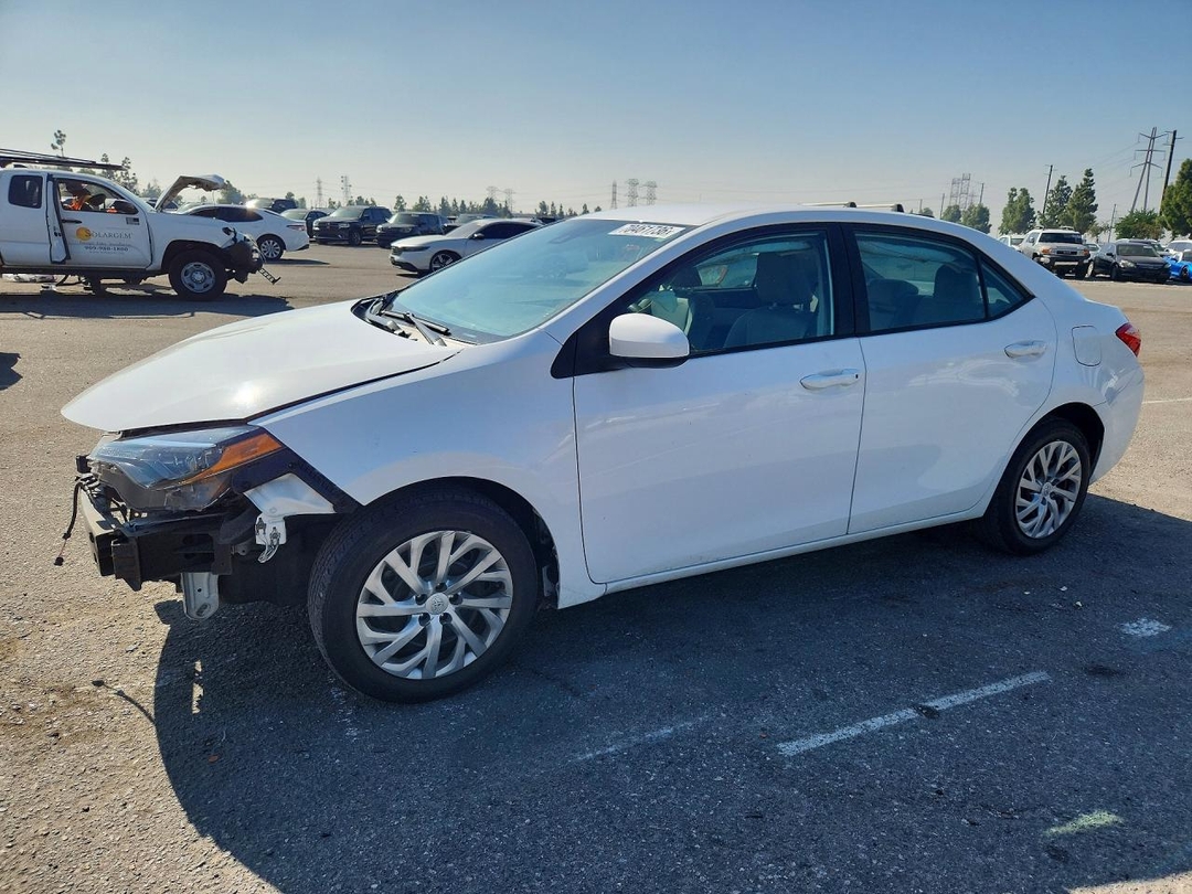 Vedere 2019 TOYOTA COROLLA LE, unghi 1