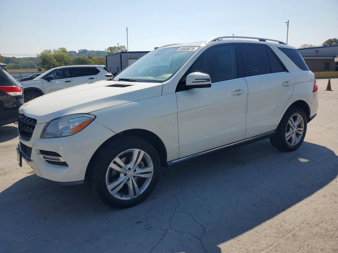 منظر 2013 MERCEDES-BENZ ML 350 4MATIC، زاوية 1