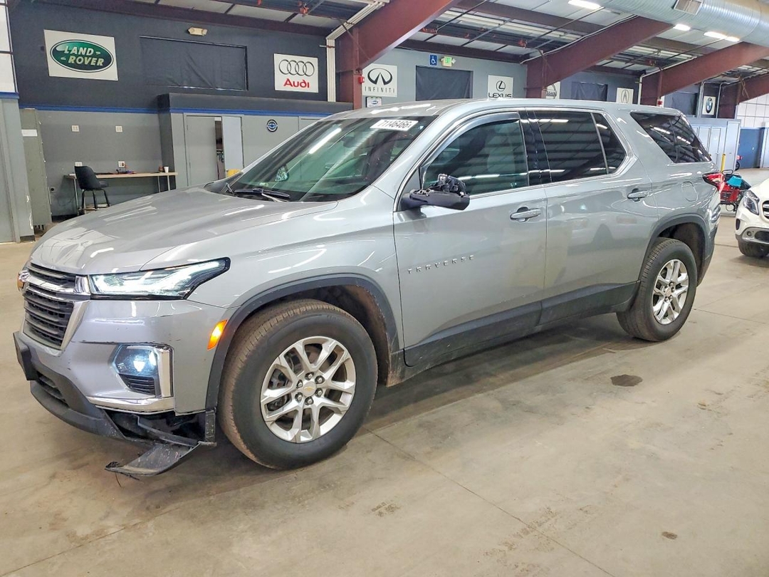 Vista de 2023 CHEVROLET TRAVERSE LS, ángulo 1