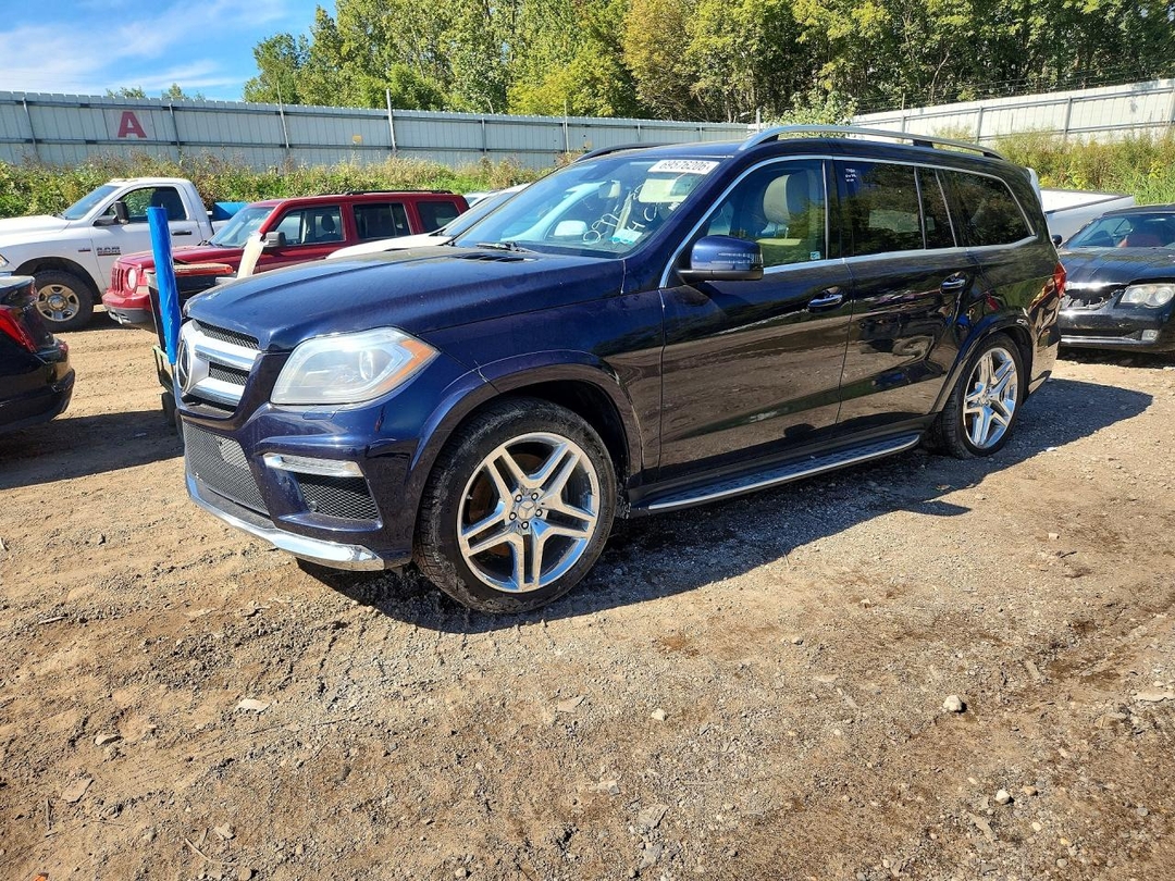 Vista de 2014 MERCEDES-BENZ GL 550 4MATIC, ángulo 1