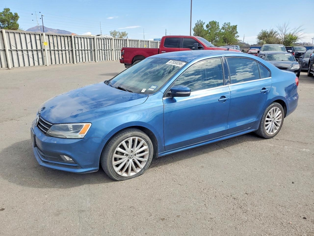 منظر 2015 VOLKSWAGEN JETTA SE، زاوية 1