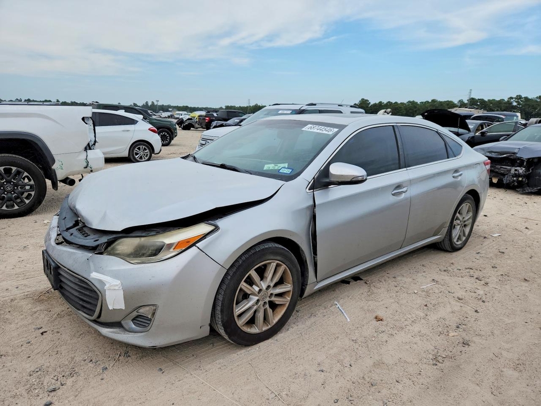 منظر 2013 TOYOTA AVALON XLE PREMIUM، زاوية 1