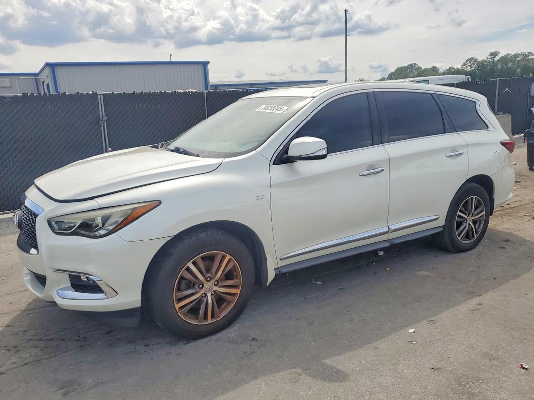 منظر 2017 INFINITI QX60 BASE، زاوية 1