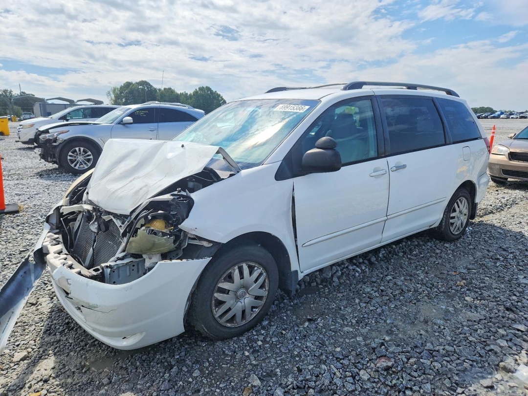 Вид 2004 TOYOTA SIENNA LE 7 PASSENGER, угол 1