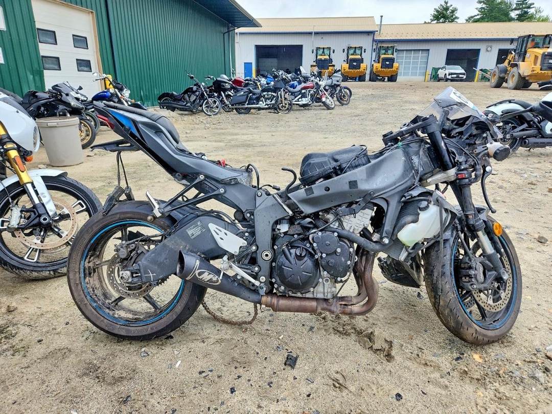 Vista de 2025 KAWASAKI ZX636 K, ángulo 1