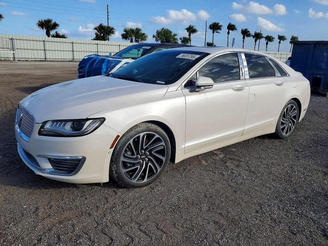 منظر 2020 LINCOLN MKZ RESERVE، زاوية 1