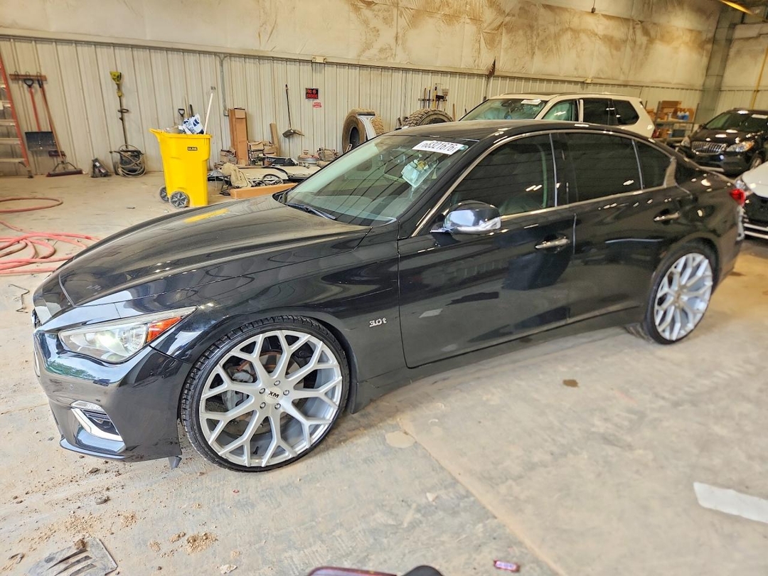 Вид 2018 INFINITI Q50 3.0T LUXE, угол 1