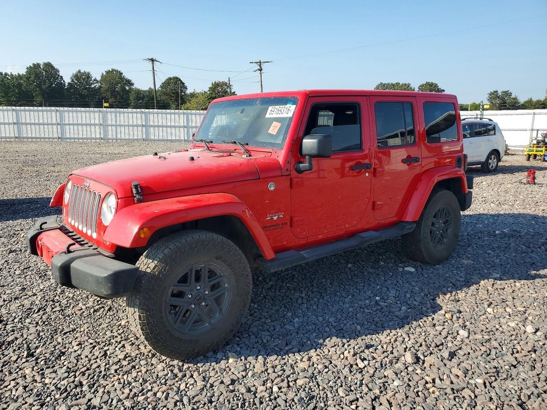 Vue de 2016 JEEP WRANGLER UNLIMITED SAHARA, angle 1
