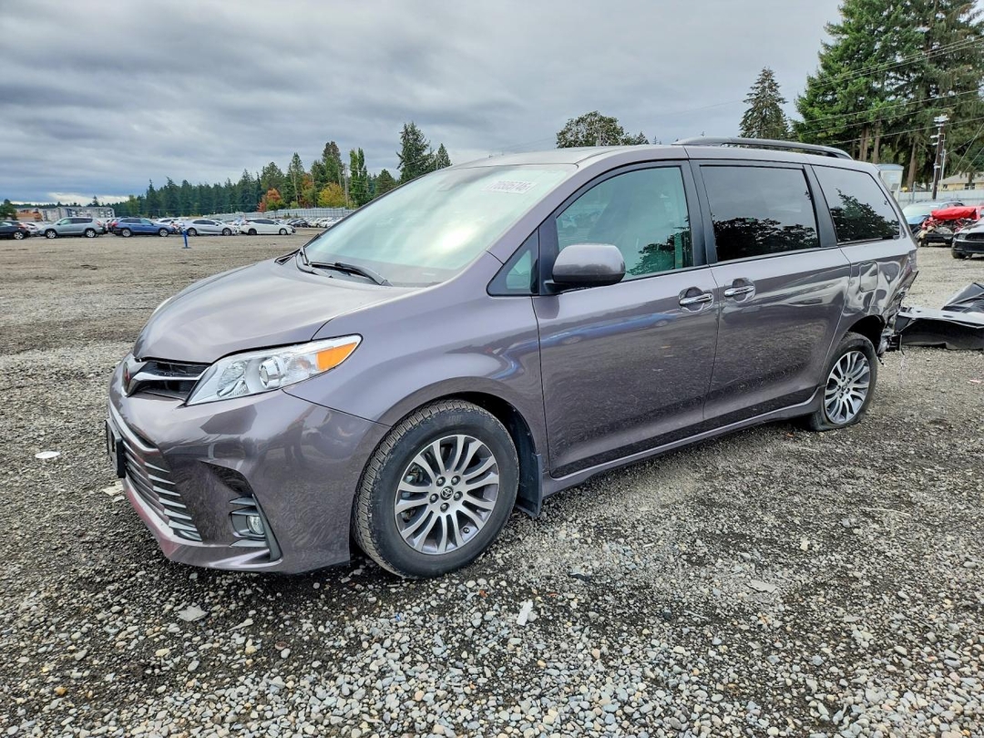 Вид 2020 TOYOTA SIENNA XLE PREMIUM 8-PASSENGER, угол 1