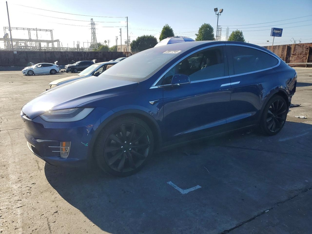 Vista de 2020 TESLA MODEL X, ángulo 1