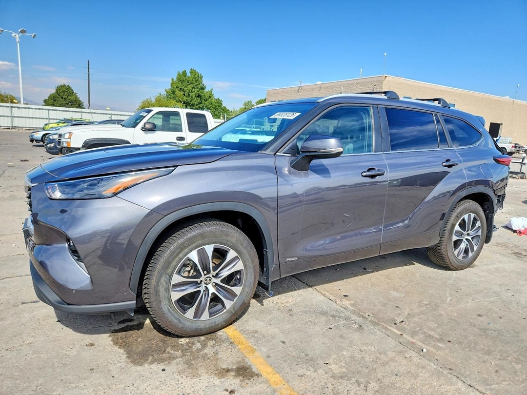 Vista de 2023 TOYOTA HIGHLANDER HYBRID XLE, ángulo 1