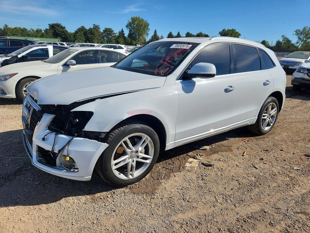Vista de 2015 AUDI Q5 PREMIUM PLUS, ángulo 1