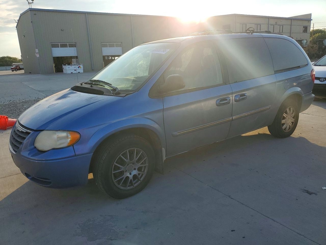 منظر 2007 CHRYSLER TOWN &amp; COUNTRY TOURING، زاوية 1