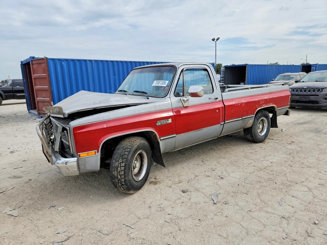Vue de 1984 GMC C1500, angle 1