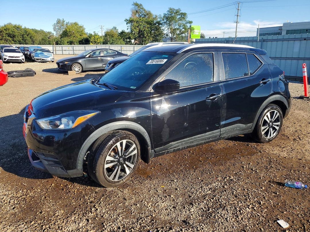 Вид 2019 NISSAN KICKS SV, угол 1