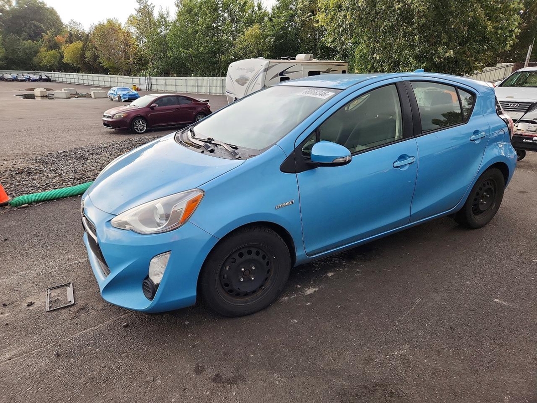 Vedere 2015 TOYOTA PRIUS C TWO, unghi 1