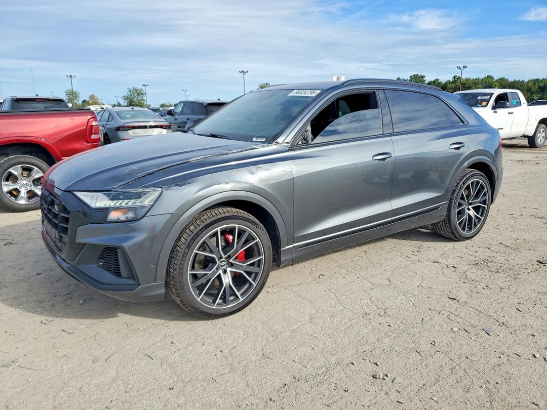 Vue de 2021 AUDI Q8 PRESTIGE S-LINE, angle 1