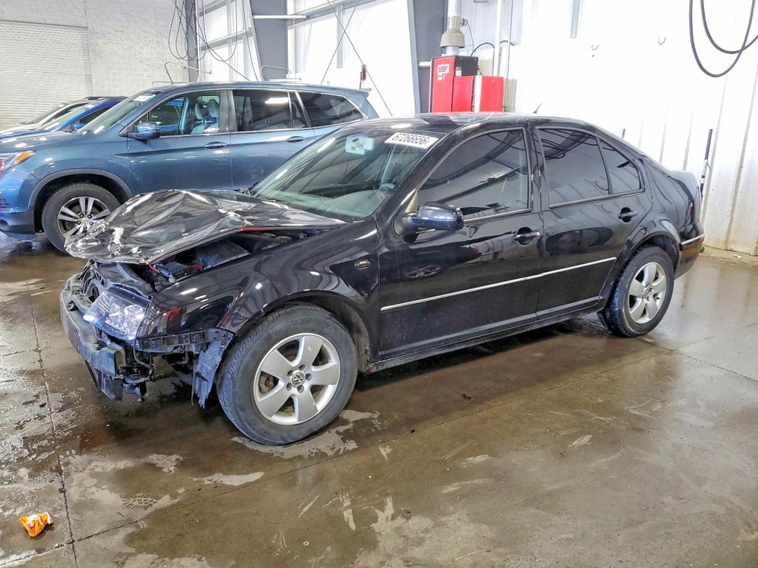 منظر 2005 VOLKSWAGEN JETTA GLS، زاوية 1