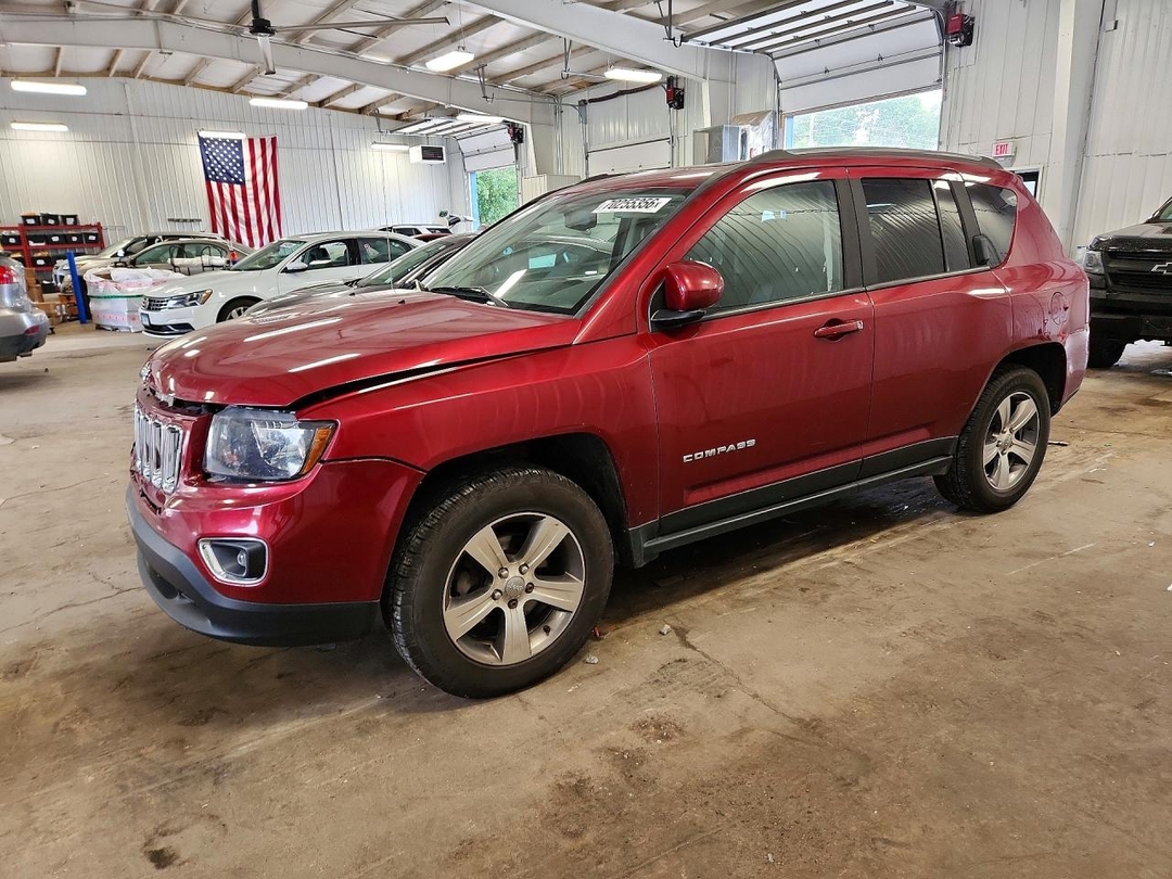 منظر 2016 JEEP COMPASS LATITUDE، زاوية 1
