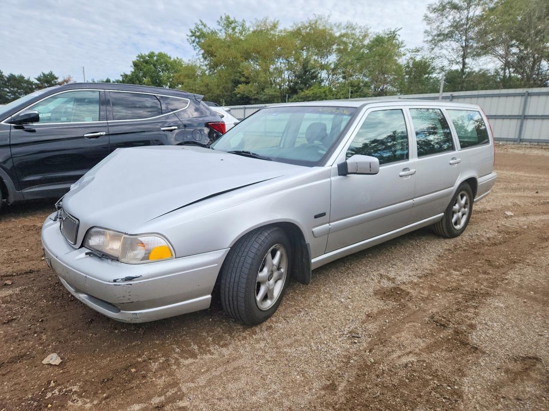 منظر 1998 VOLVO V70، زاوية 1