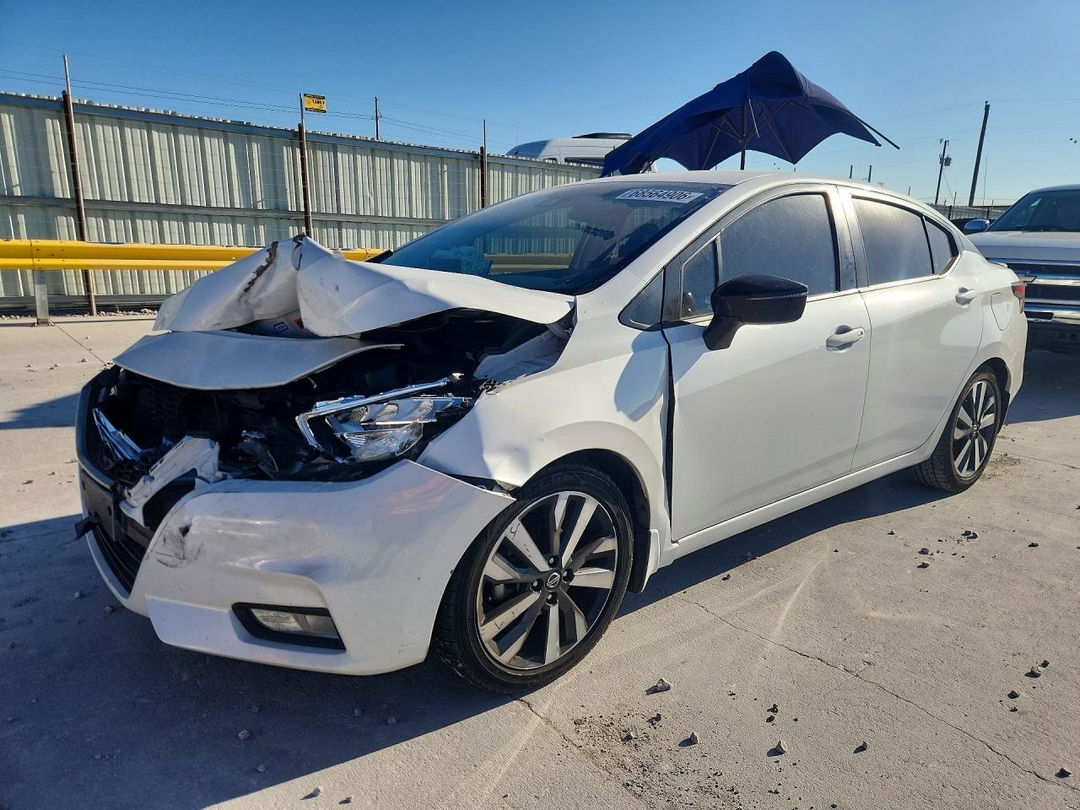 Vedere 2020 NISSAN VERSA SR, unghi 1