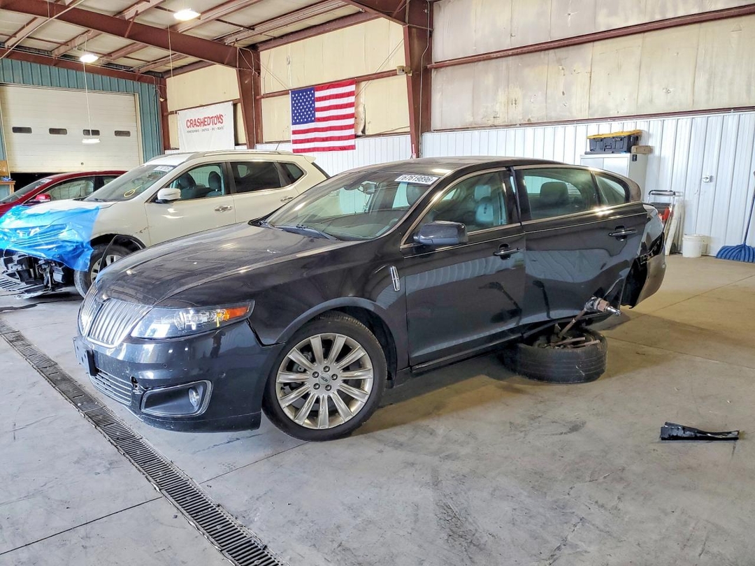 Vue de 2011 LINCOLN MKS, angle 1